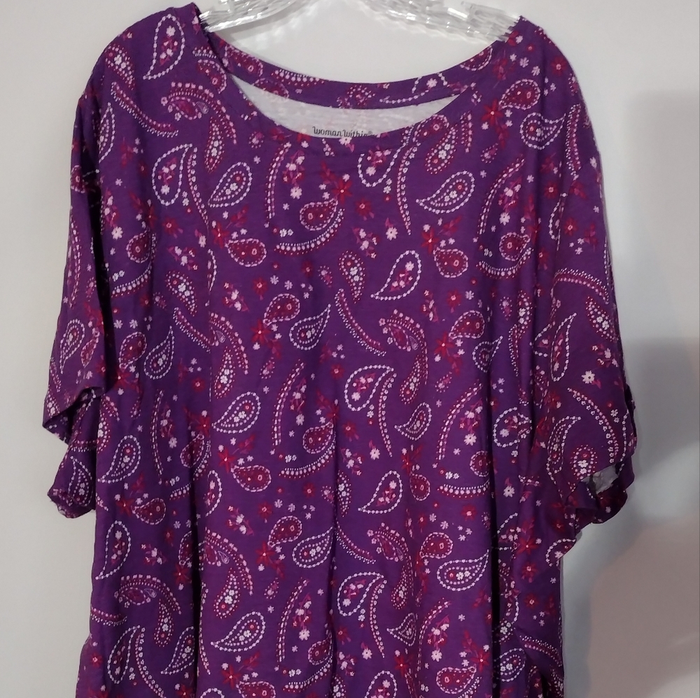 Women's tee - Picture 1 of 4